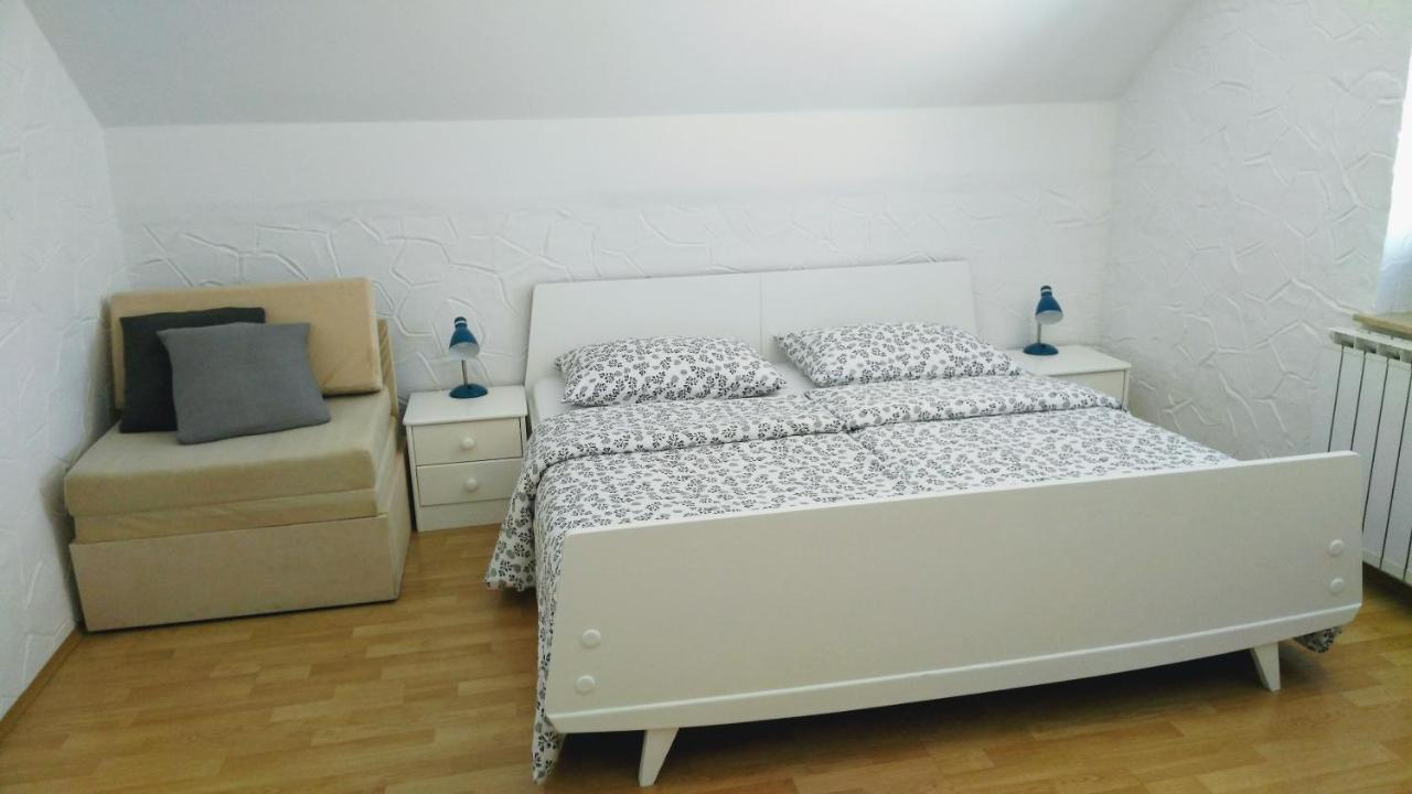 Guest House Kolic Dreznik Grad Luaran gambar